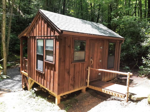 Diamondstone Mini Cabin!