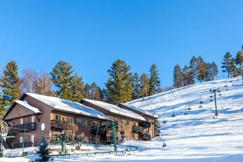 Step into ski-day bliss with slopes just outside your door