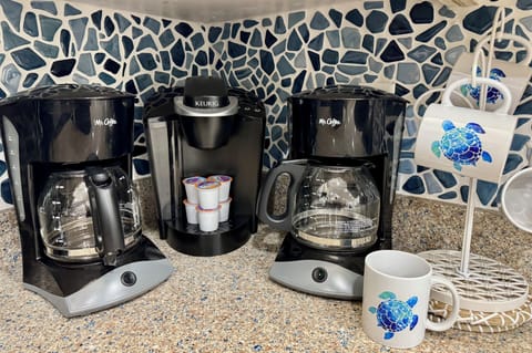 2 drip coffee makers and a keurig too!