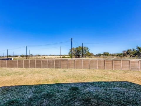 Large back yard, fully fenced