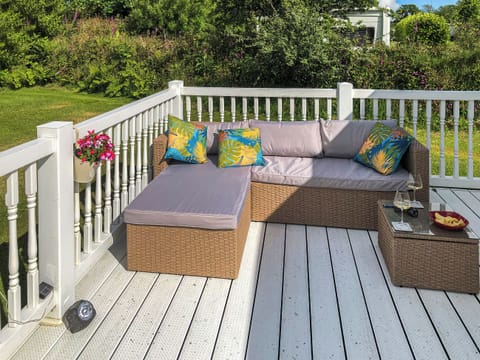 Terrace | Demelzas Retreat, Redruth