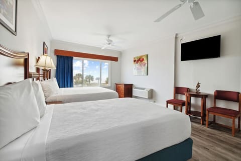 Unit with 1 King bed and 1 Double bed. Exact unit will be assigned upon arrival. Views, colors, and decor may vary.