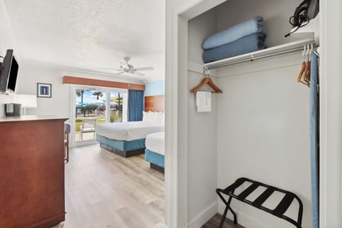 Unit with 1 King bed and 1 Double bed. Exact unit will be assigned upon arrival. Views, colors, and decor may vary.