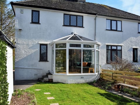 Back Garden & Conservatory | Hindsgarth, Keswick