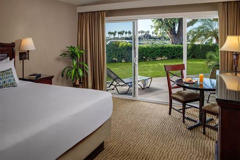 Unit with King size bed