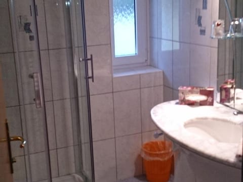 Apartment 5/6 - Seepension Smoley *** Bed and Breakfast in Villach