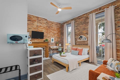 1st floor studio with private bathroom