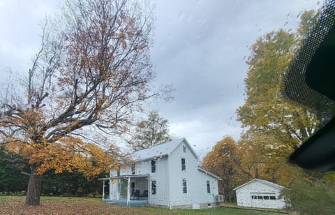 EXCEPTIONAL !  Modern Comfort meets Historic Fayetteville  Home .....   Welcome 