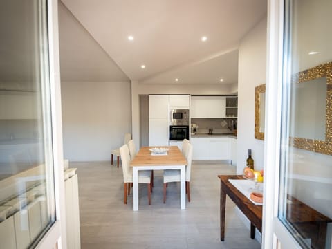 Watercraft, Boat, Apartment, Marina, Outdoor Furniture, Shade, Boats And Boating--Equipment And Supplies, Balcony, Resort, Dock