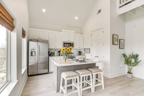 Kitchen | 1st Floor | Cooking Basics | Keurig Coffee Maker