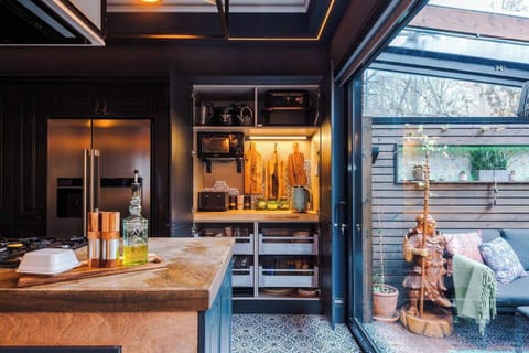 3f915066 0580 4fce 8994 e8276b2d7aac