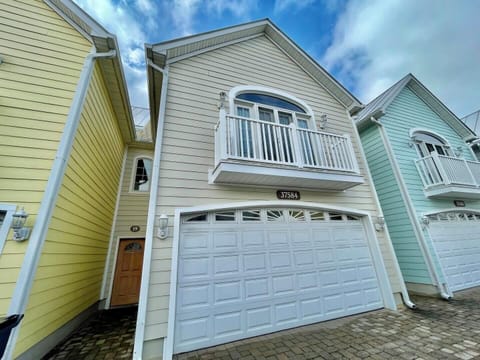 PropertyImg1