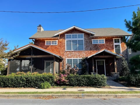 PropertyImg1