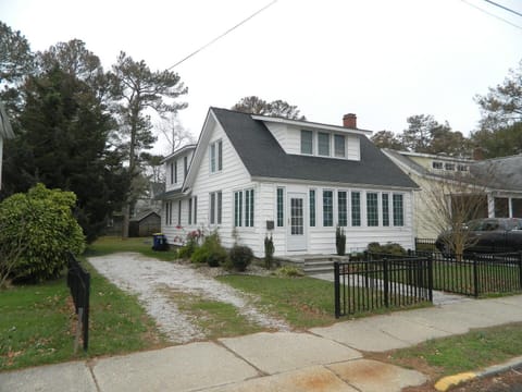 PropertyImg1