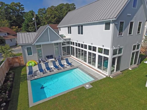 PropertyImg1
