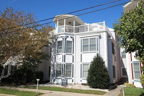 PropertyImg1