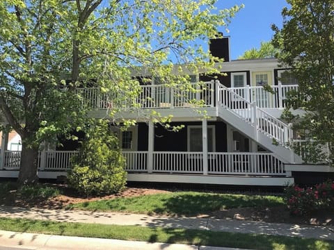 PropertyImg1