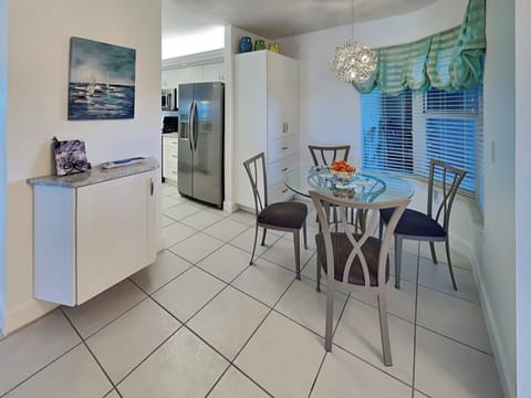 Breakfast Nook - Seating For Four