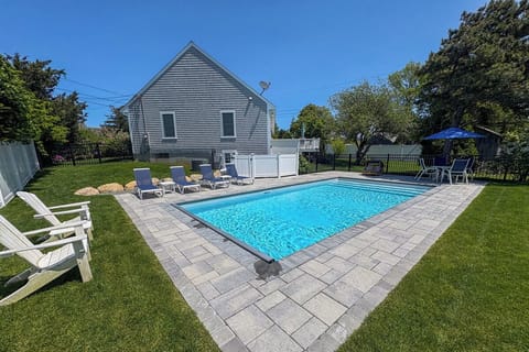 Welcome to 41 Poolside!