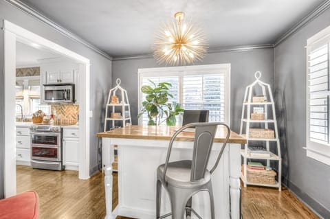 Stand up workspace, cocktail bar, or kitchen island, this multi-functional space suits all your needs