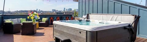 Experience Nashville from this rooftop oasis! With skyline views, a hot tub, and cozy seating, it’s perfect for bachelorette parties, family reunions, or corporate retreats. Relax under the stars and make unforgettable memories. Book your getaway today!