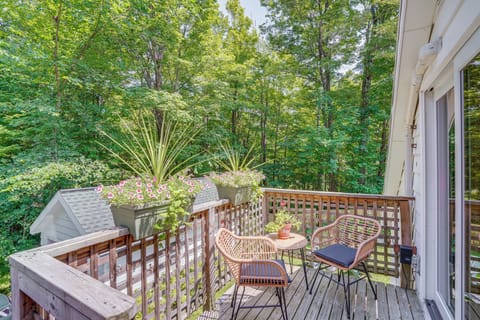 Mt Tremper Vacation Rental | 1BR | 1BA | Stairs Required | 500 Sq Ft