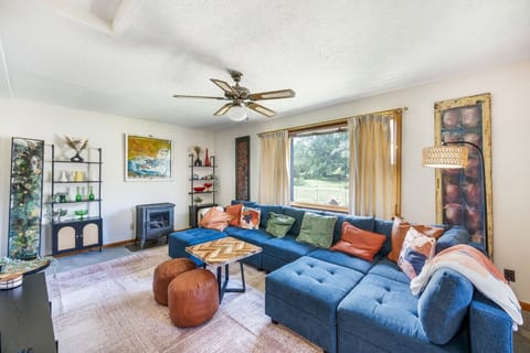 Living room with plenty of comfortable seating