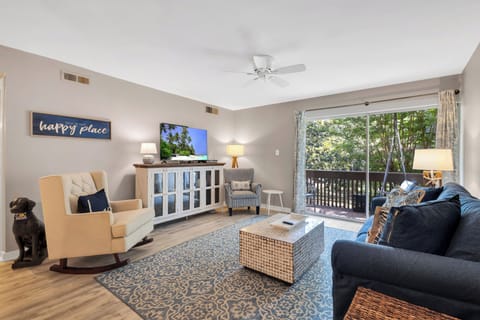 HOST & HOME presents…1659 Bluff Villa! Nestled in Sea Pines, this second-floor villa offers easy access to the beach and South Beach Marina.