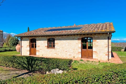The independent Capannina on the Tuscan hills Cottage in Colle di Val d Elsa
