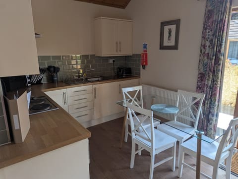 Muchwood: Kitchen/Dining Area