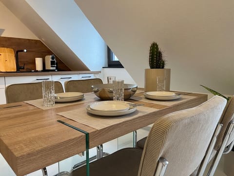 Auch dieser Bereich verfügt über angenehmes Tageslicht.