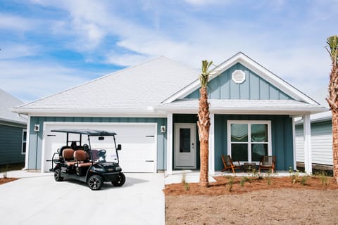 Hop in and go! Our 6-seater golf cart is included for FREE when you book with us!!! Families love the ease, fun, and joy it adds to every moment of their vacation!

Book your stay and make some unforgettable memories… on me! I am your trusty ride, ready to cruise you to the beach, the ice cream shop, and everywhere in between. Let the adventures begin!!!