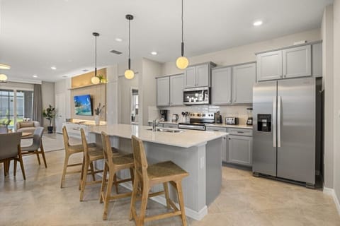 16007 Sandy Cliffs Drive (7).jpg