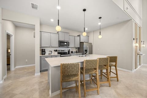 16007 Sandy Cliffs Drive (6).jpg