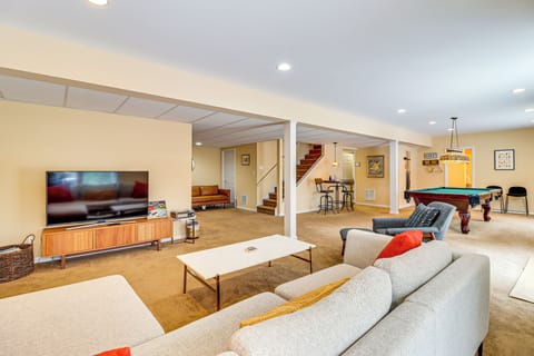 Pocono Pines Vacation Rental | 3BR | 3.5BA | 2,427 Sq Ft | 5 Steps Required