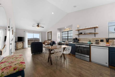 Beautifully remodelled unit.