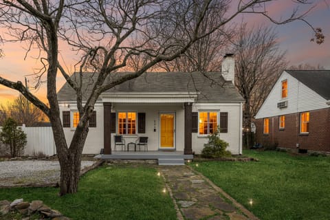 Charming Nashville Cottage at Dusk – Warm, inviting, and perfectly located for your next getaway!