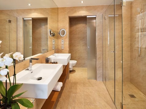 Double room Panorama Deluxe DBL non ref - TAUERN SPA Zell am See-Kaprun Hotel in Piesendorf