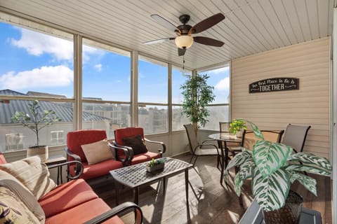 Lounge the day away or dine alfresco on the screened balcony