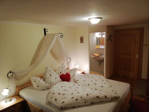 Apartment Sofie - Farmhouse apartments BAUERRUPP Farm Stay in Carinthia, Austria