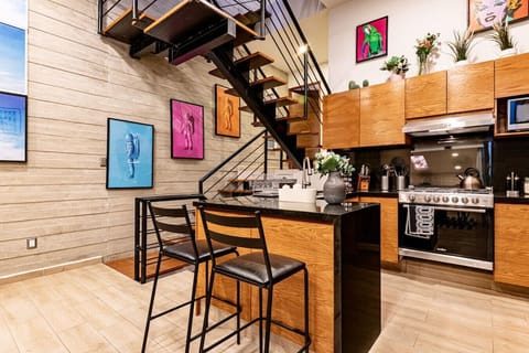 Modern kitchen with a clean design, perfect for preparing home-cooked meals