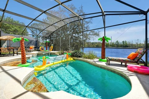 Splish and splash in this family friendly pool & spa!
