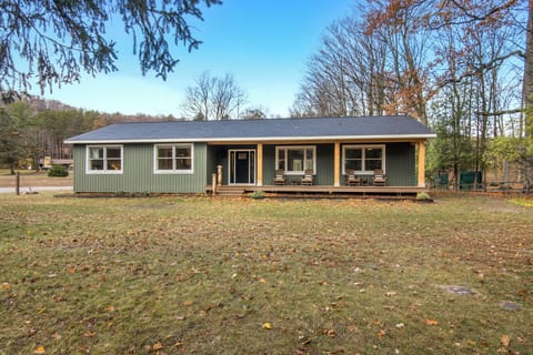 Beautiful covered porch, perfect place to enjoy a beverage and relax