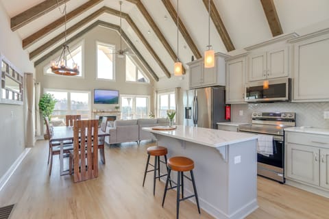 Kitchen/Living Area | 2-Story Home | Central A/C & Heating | Open Floor Plan