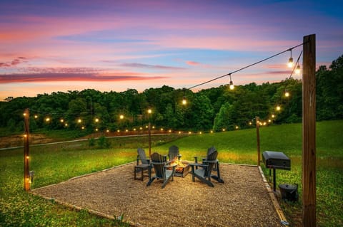 End your Smoky Mountain adventures with a cozy fire and a sky full of stars