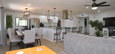 Dining / Kitchen Area