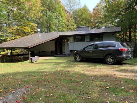 Front of Johnson Hill Chalet