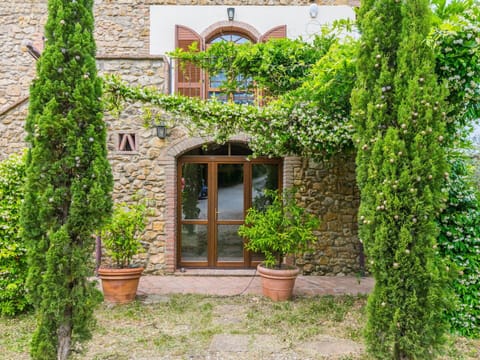 Wall, Shrub, Arch, Door, Garden, Brick, Home Door, Stone Wall, Shade, Yard