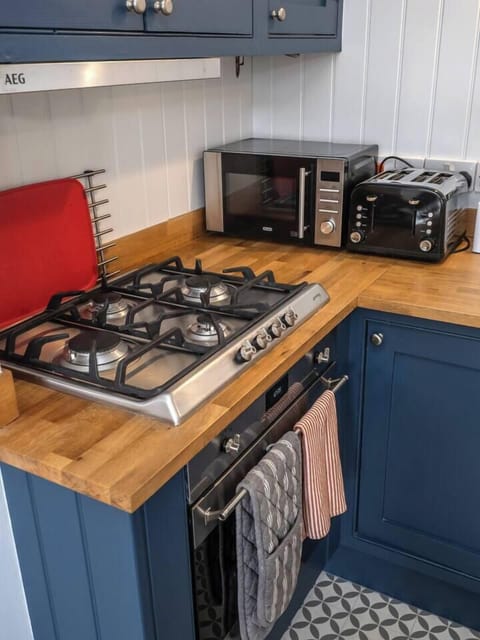 7368e119-dee6-418c-9da9-1da96cf52e60