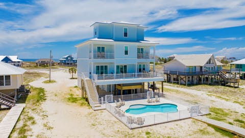 Located on the Little Lagoon in Gulf Shores - Just steps from the beach!